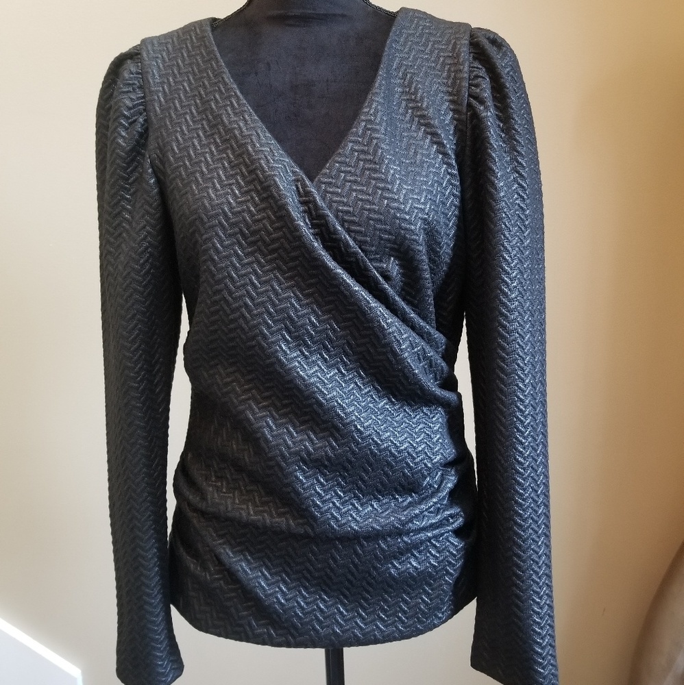 Artelier Nicole Miller boutique exclusive top